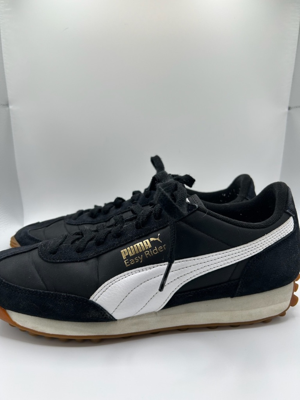 Puma Easy Rider Black White Gum Sole Sneakers 400773-10 Womens 10.5 Mens 9